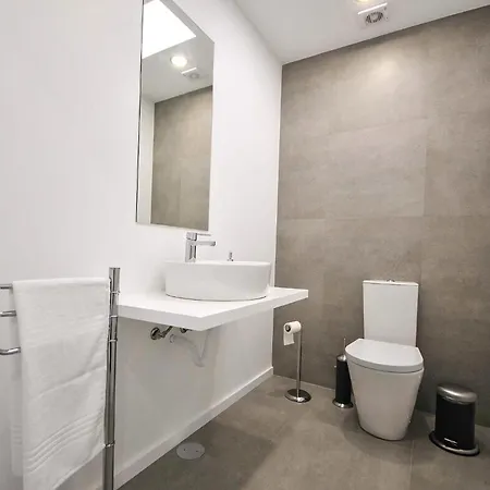Mit Viel Platz Und Pool In Cova Holiday home Gemeses